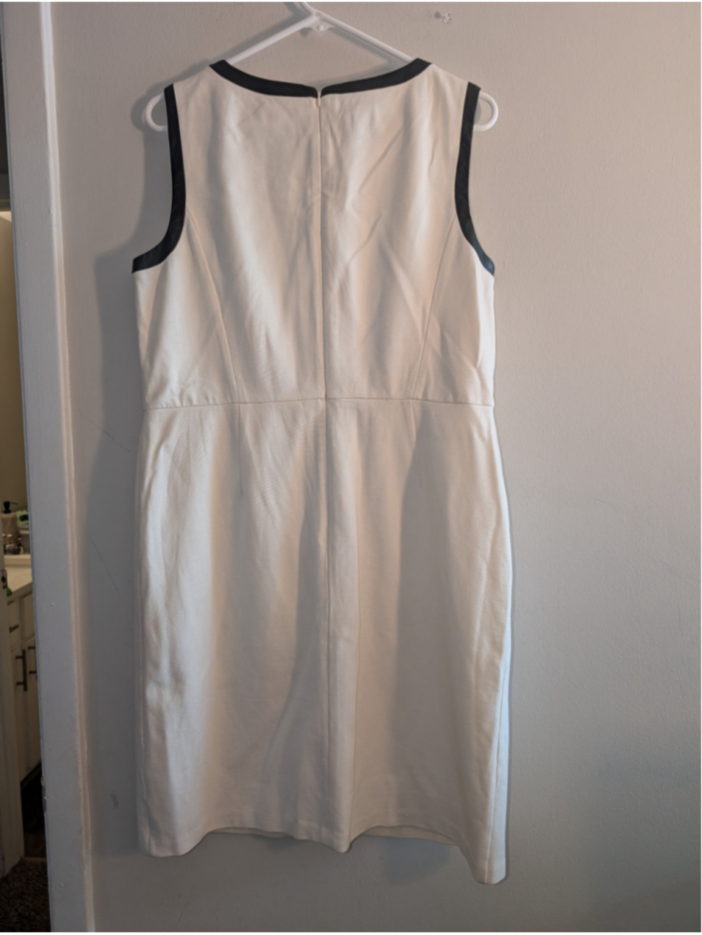 TALBOTS Petite White & Black Sleeveless Sheath Dress 14P - Picture 3 of 5